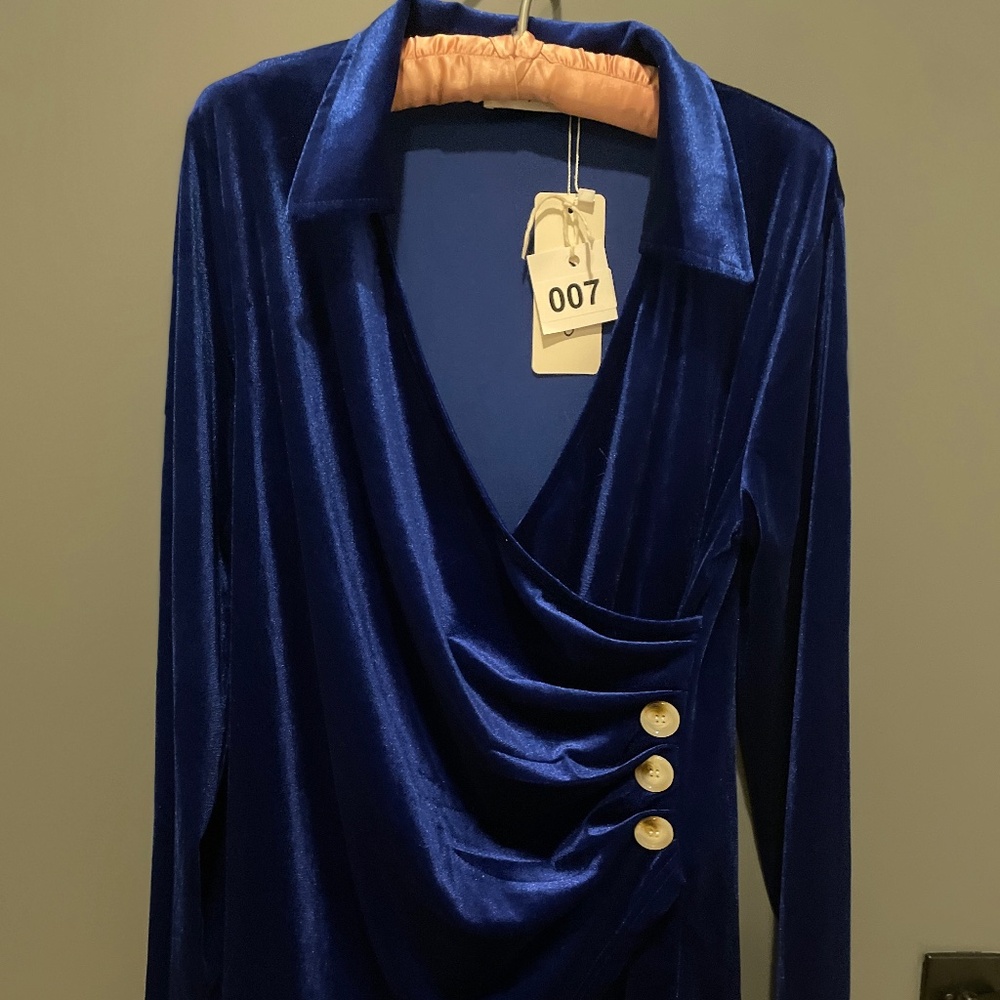 Brand new velvet long sleeve top